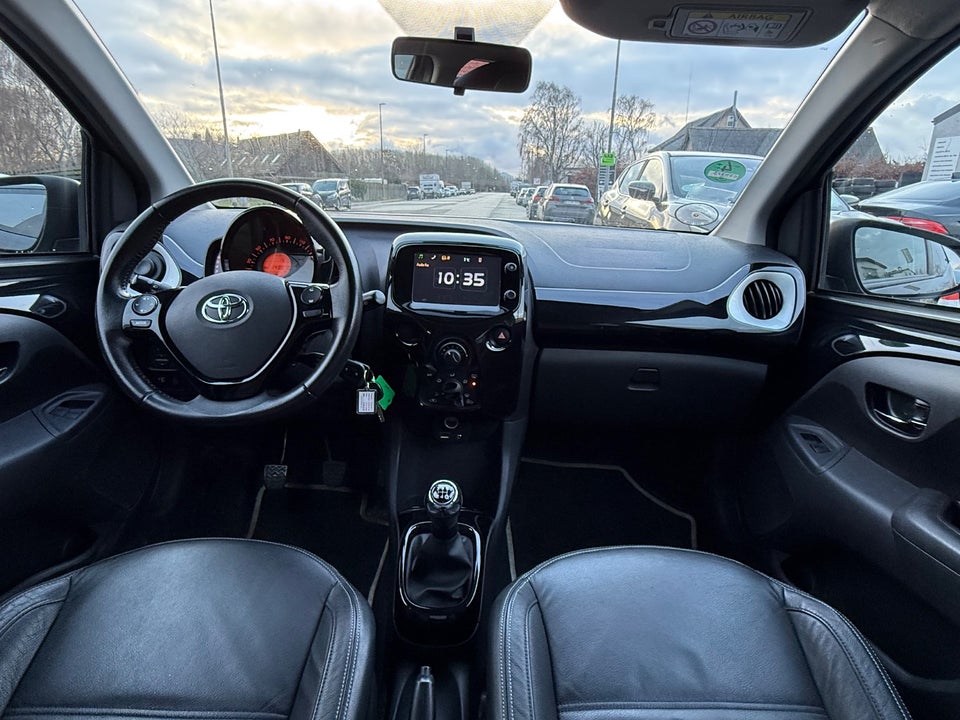 Toyota Aygo 1,0 VVT-i x-cellence 5d