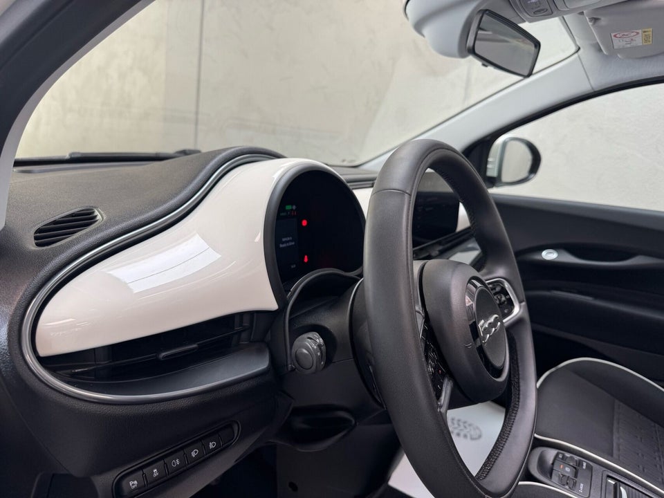 Fiat 500e 42 Icon Pack Cabrio 2d