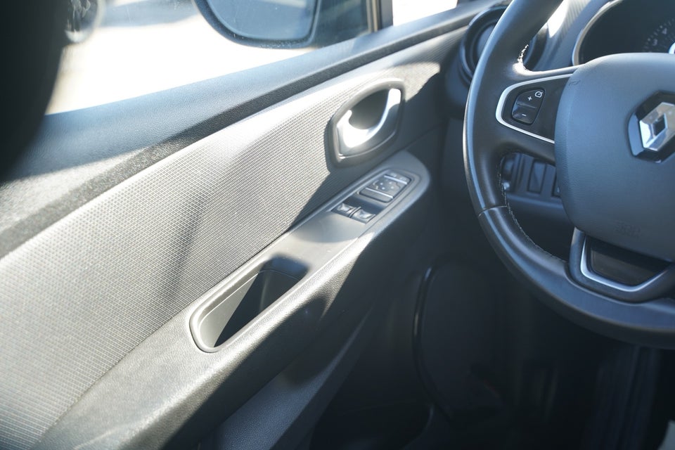 Renault Clio IV 0,9 TCe 90 Expression Sport Tourer 5d