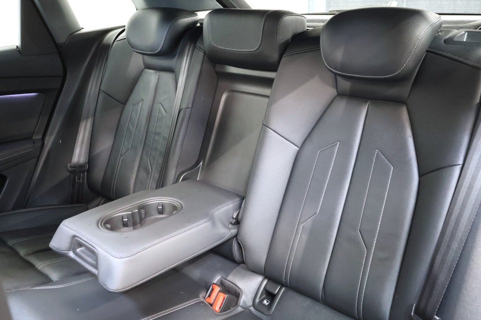 Audi Q4 e-tron 45 Advance quattro 5d
