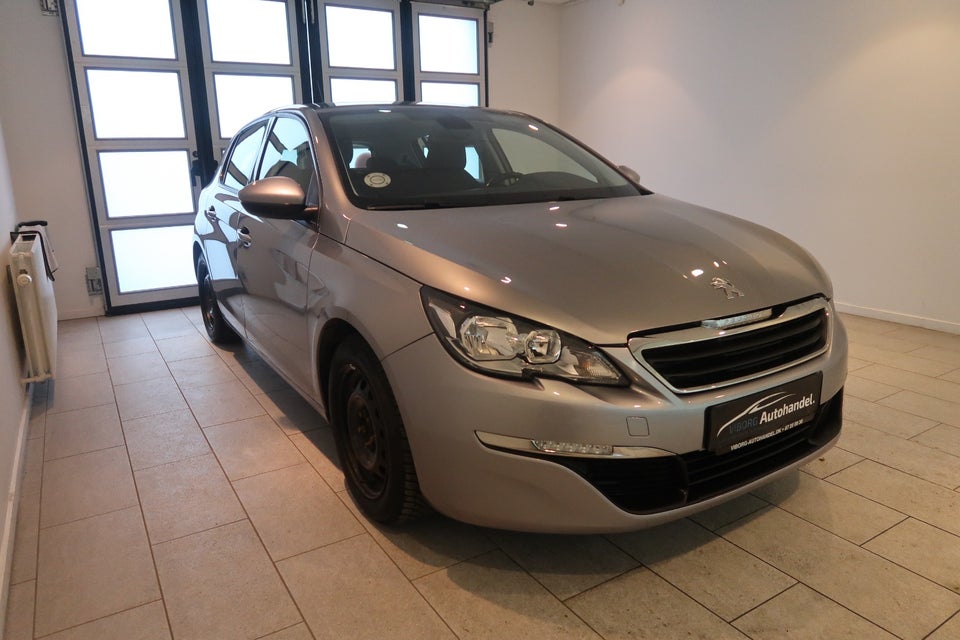 Peugeot 308 1,6 THP 125 Active 5d