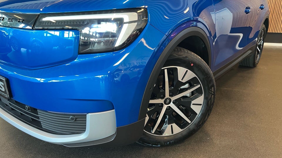 Ford Explorer 77 Select Extended Range 5d