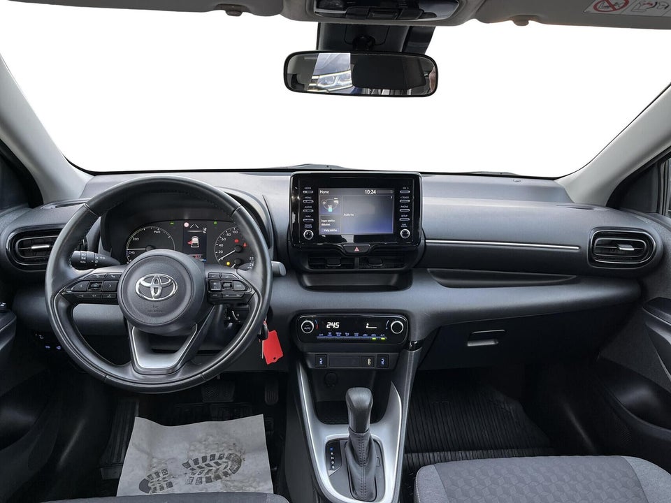 Toyota Yaris 1,5 Hybrid H3 e-CVT 5d