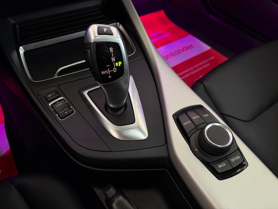 BMW 220i 2,0 Coupé aut. 2d