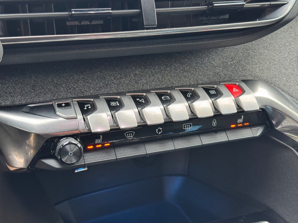 Peugeot 3008 1,6 Hybrid Allure EAT8 5d