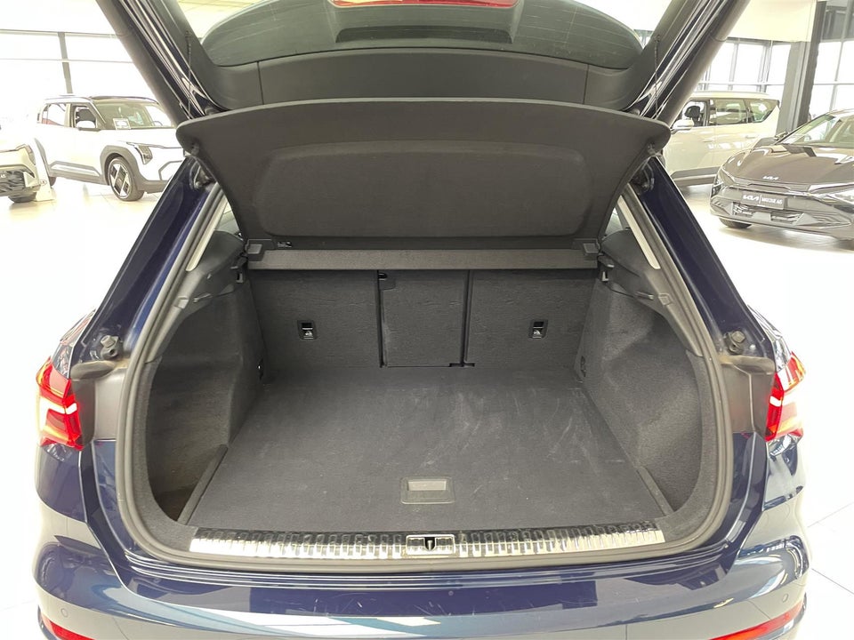 Audi Q3 35 TFSi Advanced Prestige S-tr. 5d