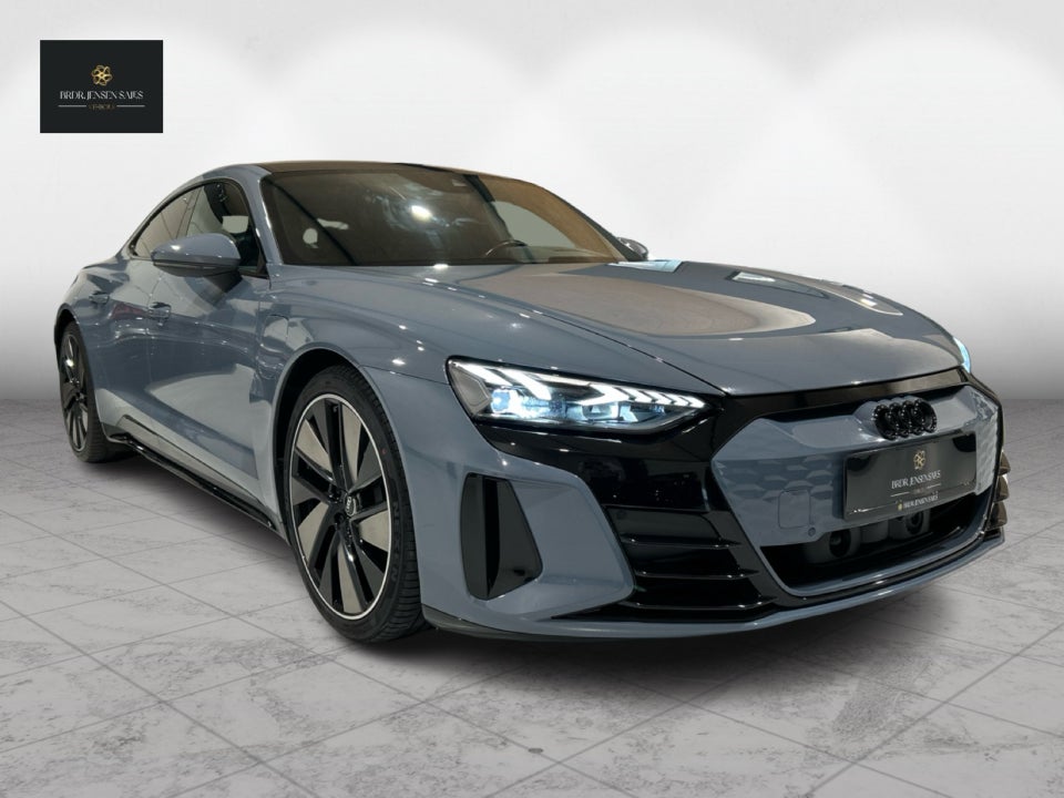 Audi e-tron GT quattro 4d
