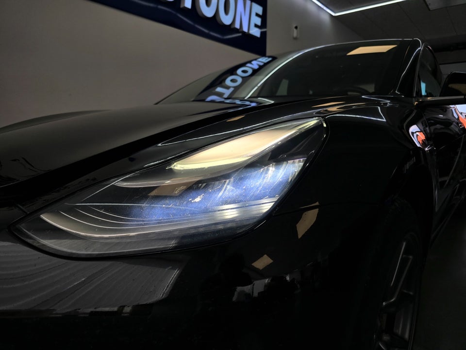 Tesla Model 3 Long Range AWD 4d