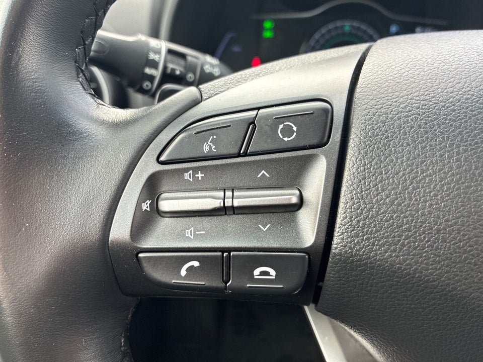 Hyundai Kona 64 EV Essential 5d