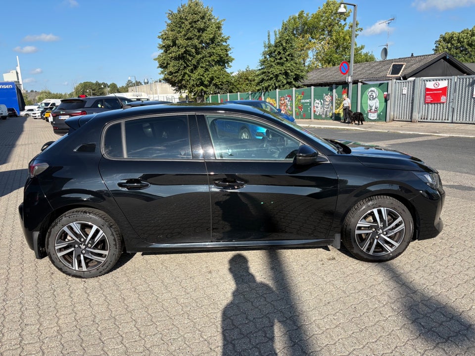 Peugeot 208 1,2 PureTech 100 Allure 5d