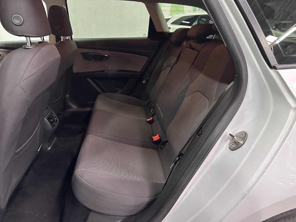 Seat Leon 1,6 TDi 110 Style ST 5d