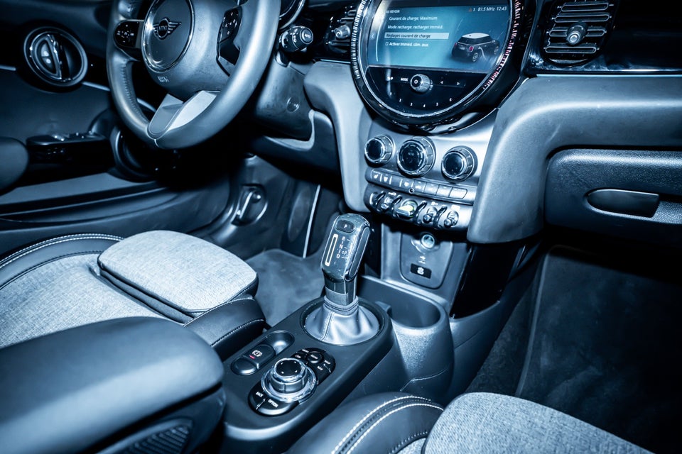 MINI Cooper SE Classic Trim 3d