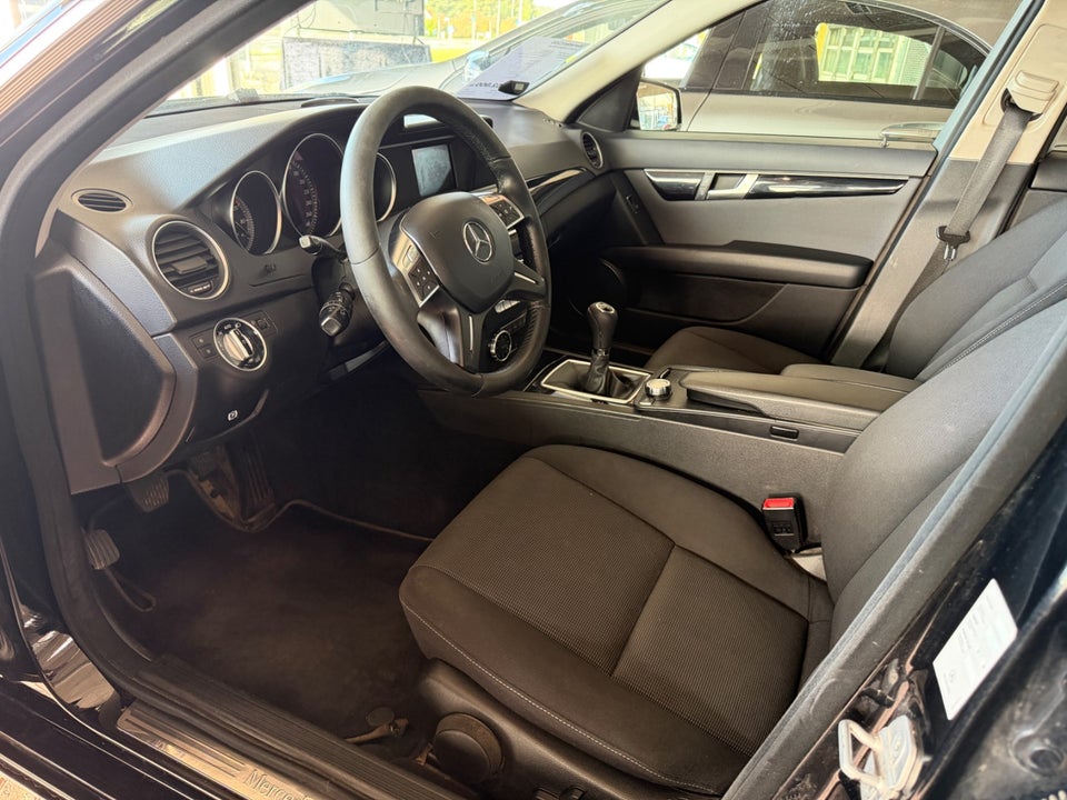 Mercedes C200 2,2 CDi Avantgarde stc. BE 5d