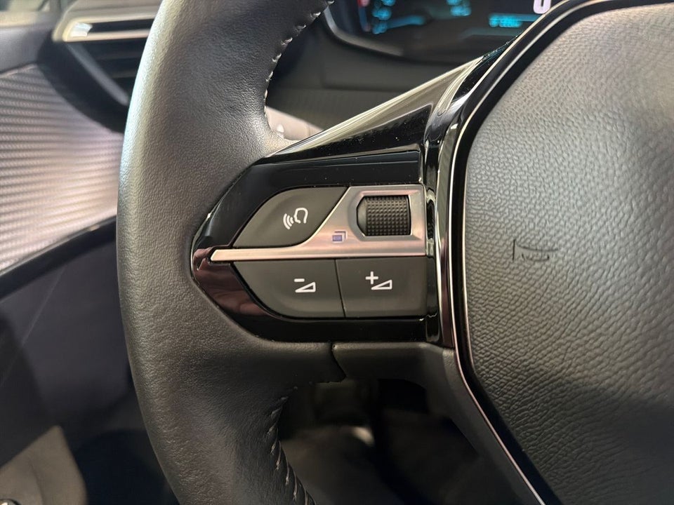 Peugeot e-208 50 Active Pack 5d