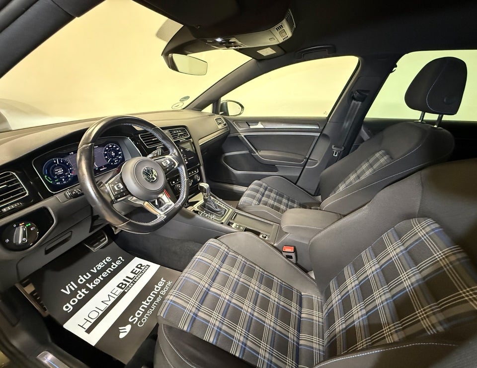 VW Golf VII 1,4 GTE DSG 5d