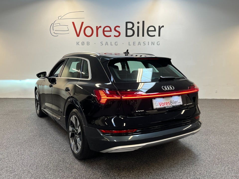 Audi e-tron 55 quattro 5d