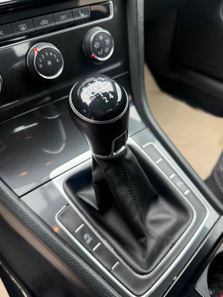 VW Golf VII 1,0 TSi 85 Trendline Variant 5d