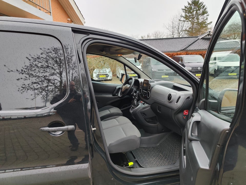 Peugeot Partner 1,6 BlueHDi 100 L2 Flex Van 5d