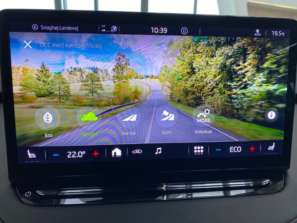 Skoda Enyaq 80 iV Plus Suite 5d