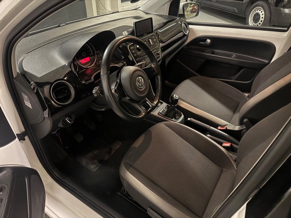 VW Up! 1,0 75 Move Up! BMT 5d