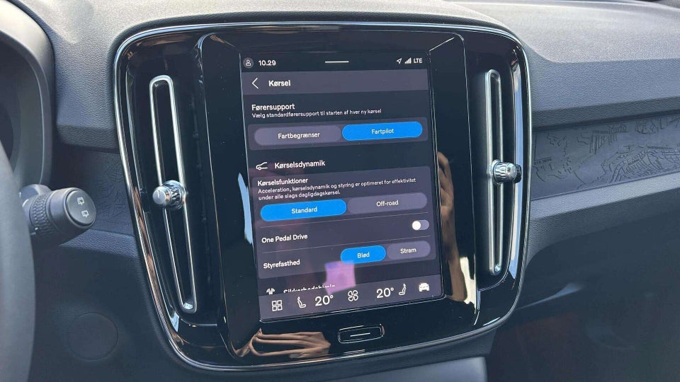 Volvo XC40 P6 ReCharge Plus 5d