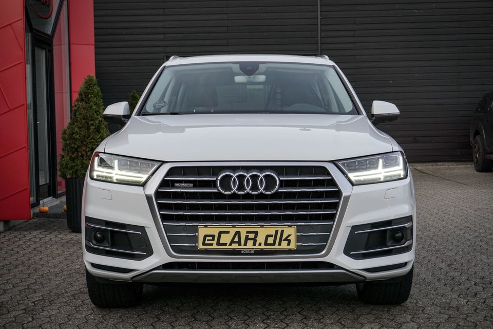 Audi Q7 3,0 TDi 272 quattro Tiptr. Van 5d