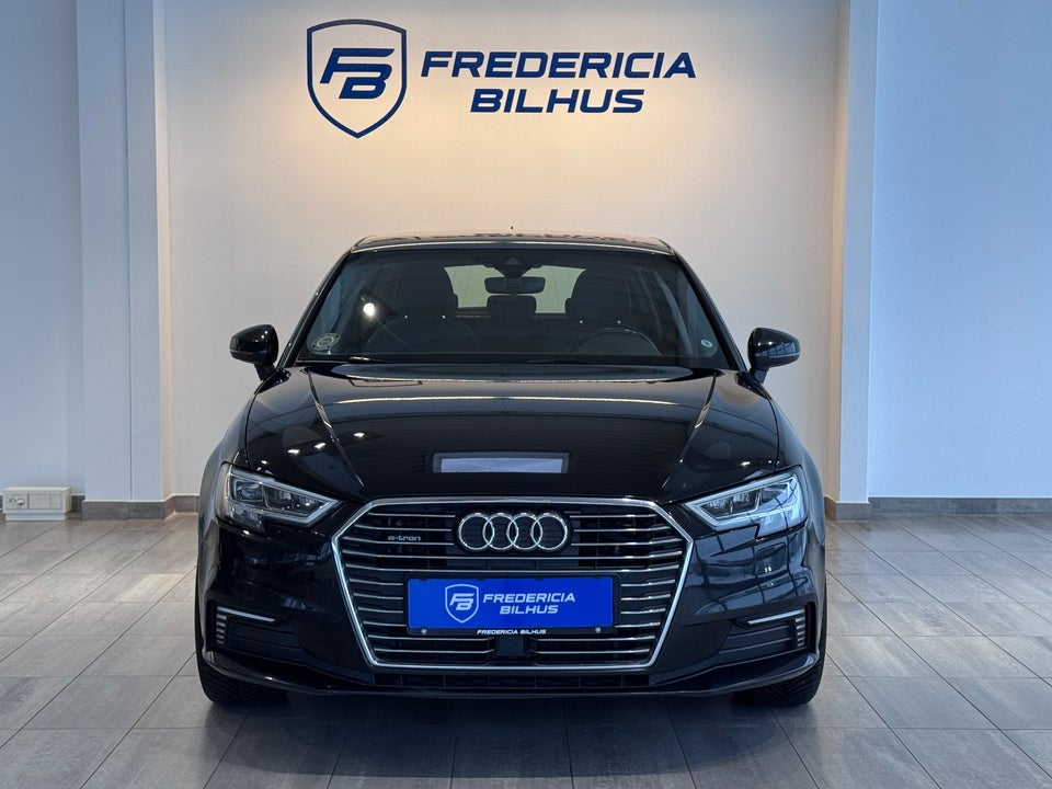 Audi A3 1,4 e-tron Sportback S-tr. 5d