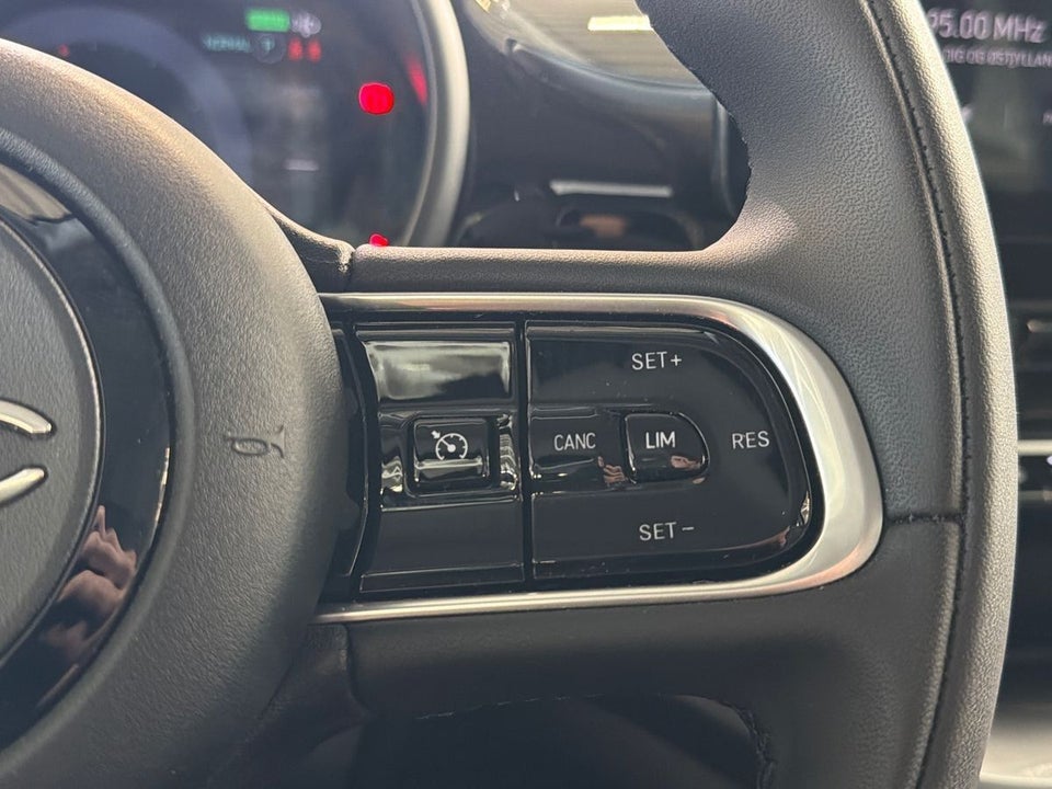 Fiat 500e 42 Icon 3d