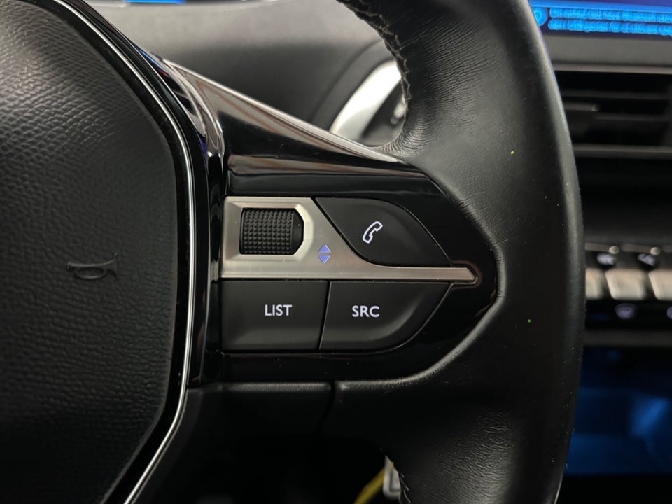 Peugeot 3008 1,6 BlueHDi 120 Allure 5d