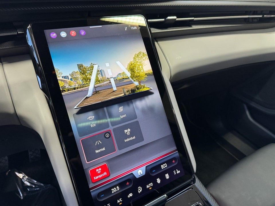 Ford Explorer 82 Premium Extended Range 5d