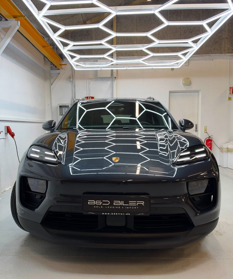 Porsche Macan 5d