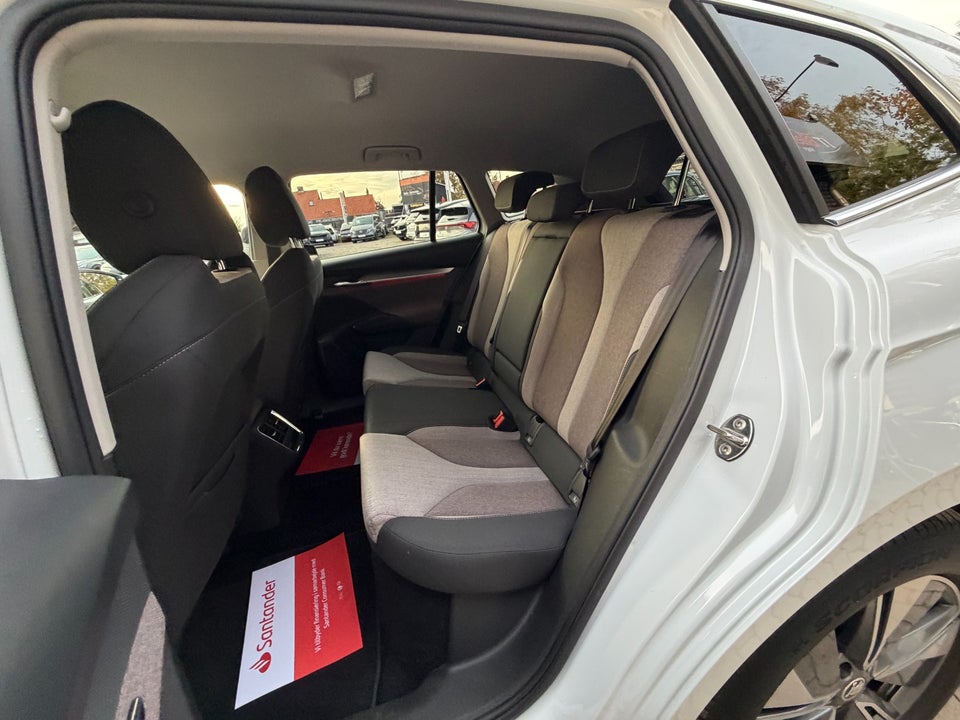 Skoda Enyaq 80 iV Loft 5d