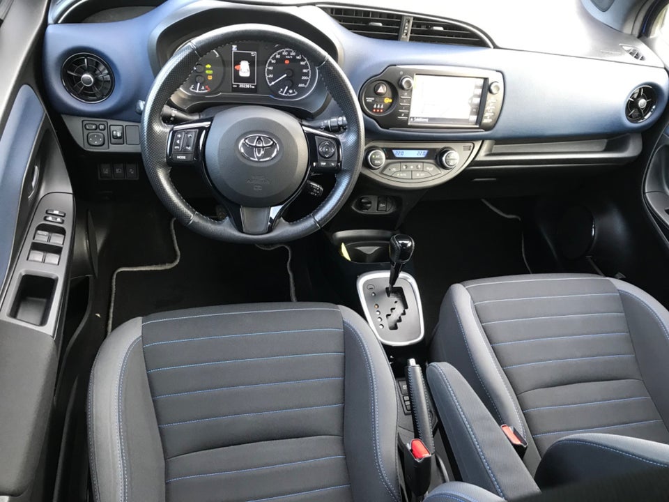 Toyota Yaris 1,5 VVT-i Flavour 5d