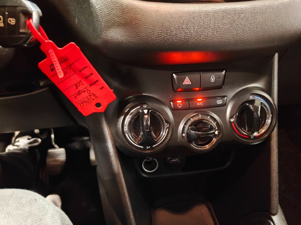 Peugeot 208 1,2 VTi Active 5d