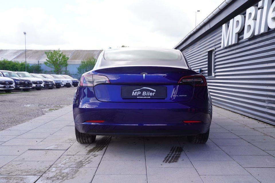 Tesla Model 3 Long Range AWD 4d