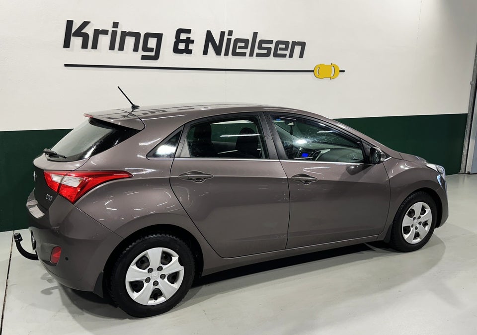 Hyundai i30 1,6 CRDi 128 Style aut. 5d