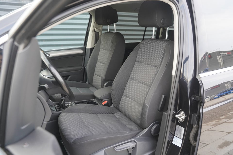 VW Touran 1,6 TDi 115 Comfortline 7prs 5d