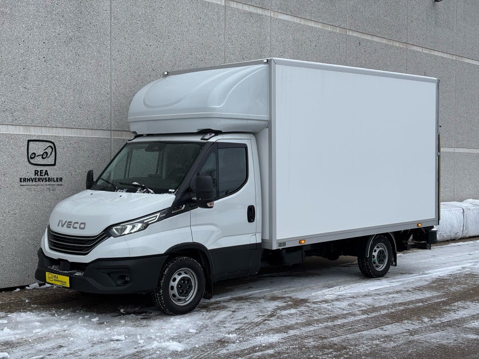 Iveco Daily 3,0 35S18 4100mm Box m/lift AG8