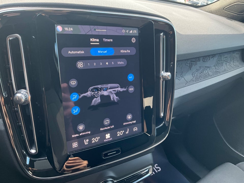 Volvo XC40 ReCharge Extended Range Plus 5d