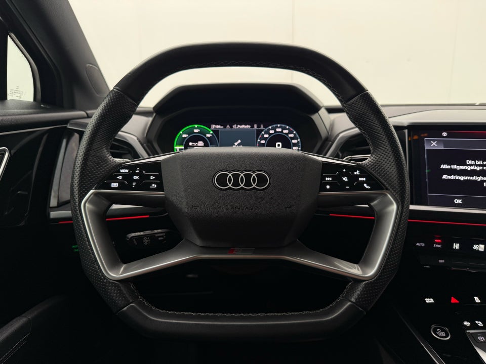 Audi Q4 e-tron 45 Attitude S-line Sportback quattro 5d