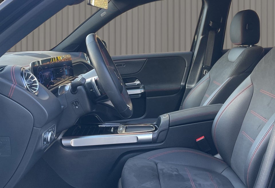 Mercedes EQB250+ AMG Line 7prs 5d