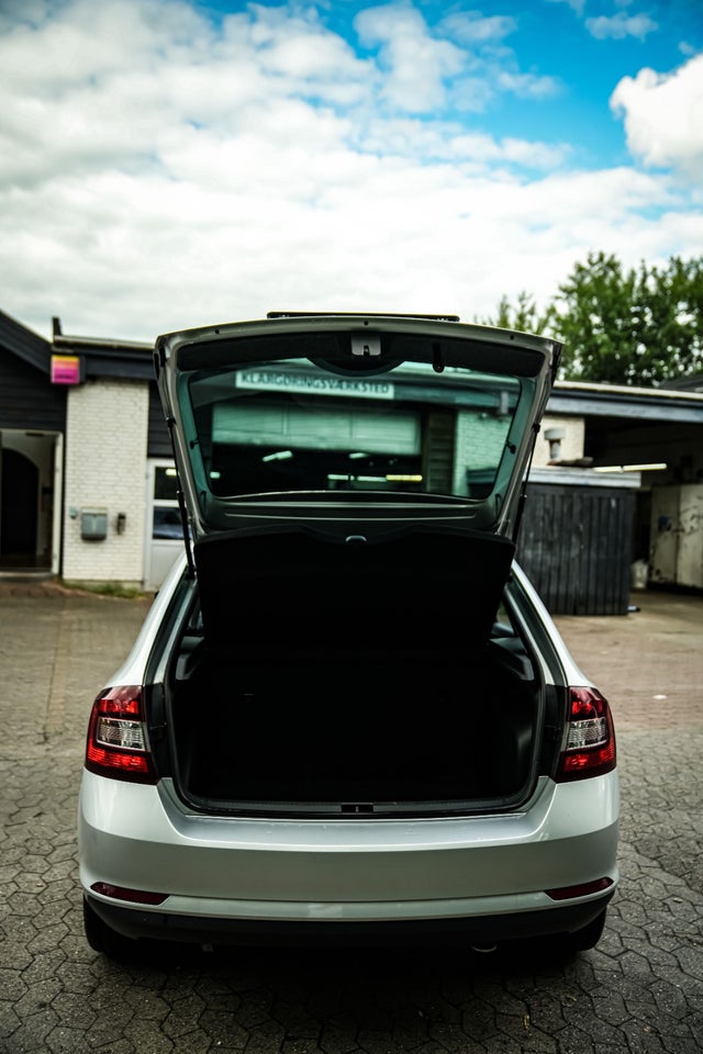 Skoda Rapid 1,6 TDi 105 Ambition GreenTec 5d