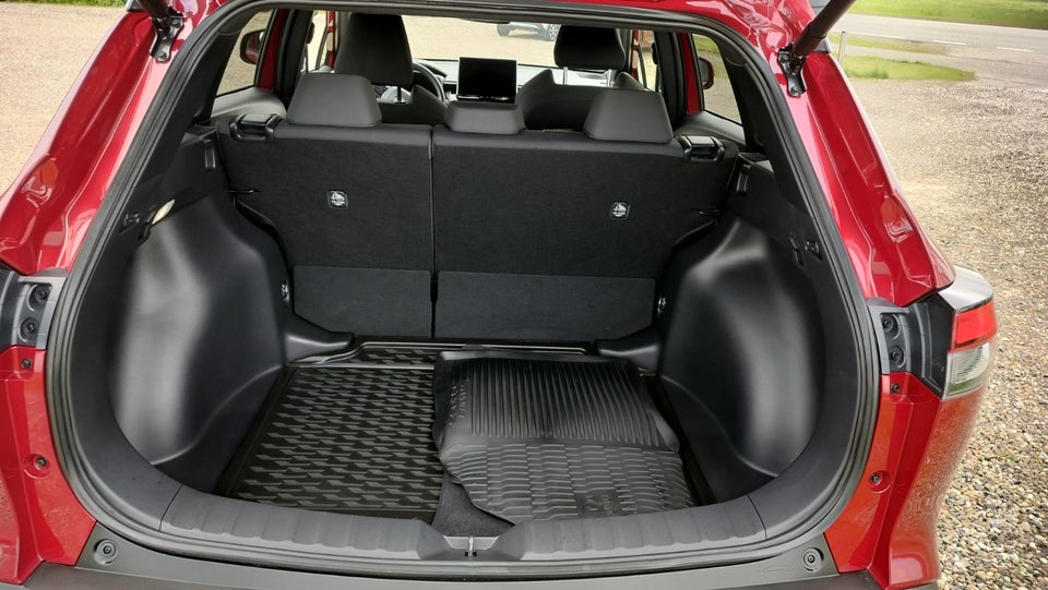 Toyota Corolla Cross 1,8 Hybrid Style Comfort CVT 5d