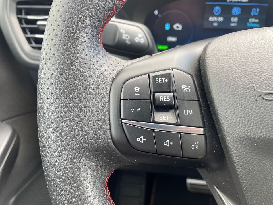 Ford Kuga 2,5 PHEV ST-Line X CVT 5d