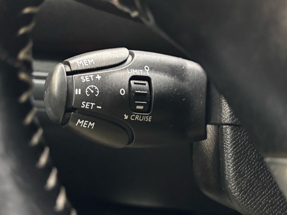 Peugeot 308 1,6 BlueHDi 120 Allure+ 5d