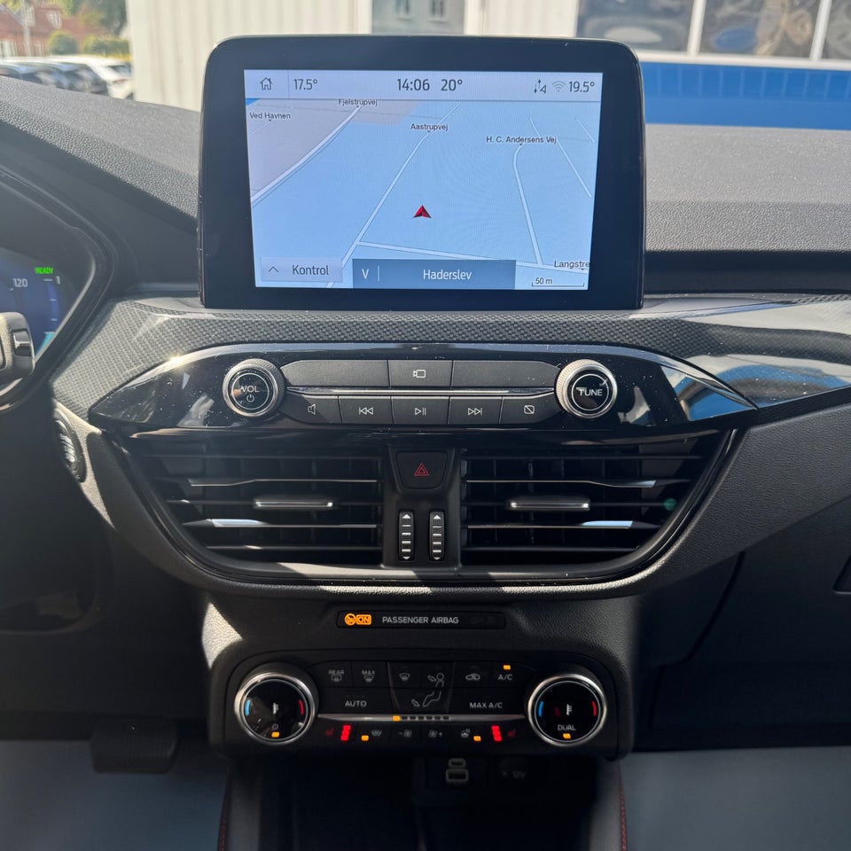 Ford Kuga 2,5 PHEV ST-Line X CVT 5d