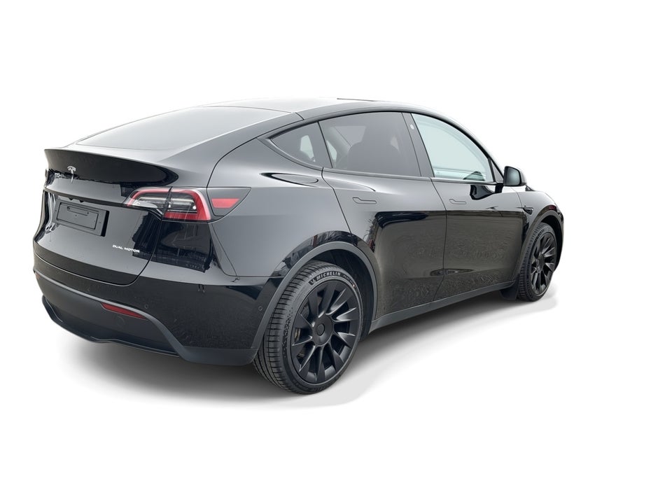 Tesla Model Y Long Range AWD 5d