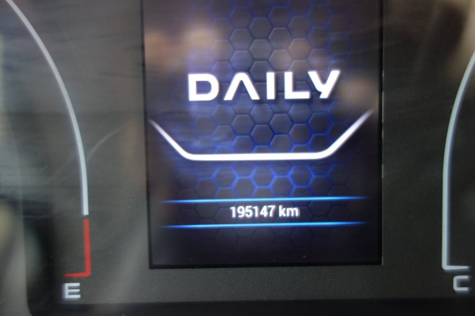 Iveco Daily 2,3 35S16 12m³ Van AG8