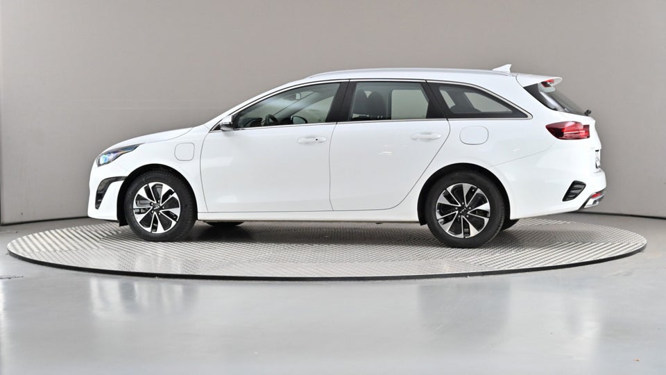 Kia Ceed 1,6 PHEV Prestige SW DCT 5d