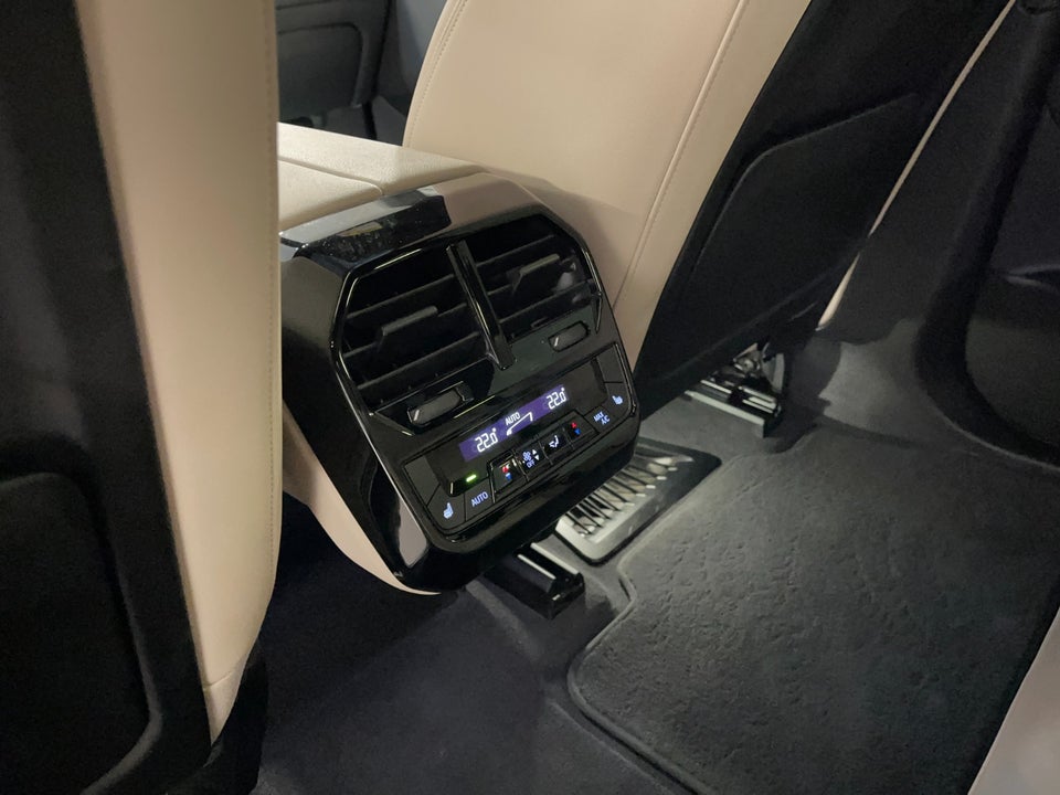 BMW iX xDrive50 Sport 5d